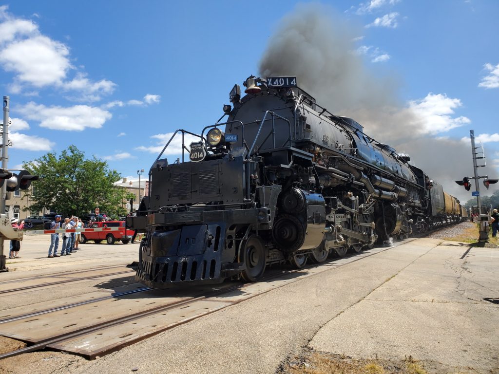 Big Boy Locomotive Wows Morrison - thecity1