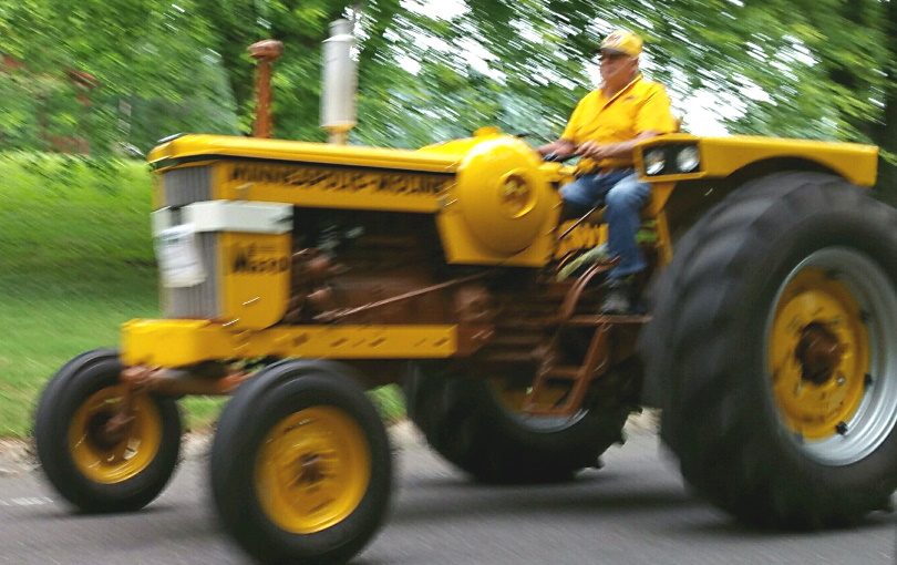 Aug122019TractorRide